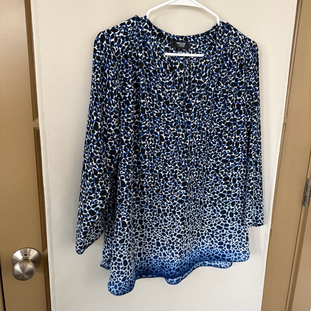 Curves360‎ By NYDJ Womens Medium Blue White 3/4 Sleeve V-Neck Button Blouse Top - Picture 2 of 6